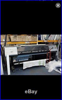 Gryphon UV+ Flat Bed comercial printer graffic art industrial large printing